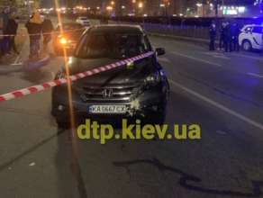 Телеграм-канал dtp.kiev Тіло відлетіло на 20 метрів. У Києві п'яний водій збив молодого хлопця