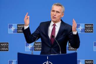 Столтенберг озвучив відповідь НАТО на вимоги РФ/Фото: Thierry Monasse/Getty Images Столтенберг оголосив відповідь НАТО на вимоги РФ щодо України