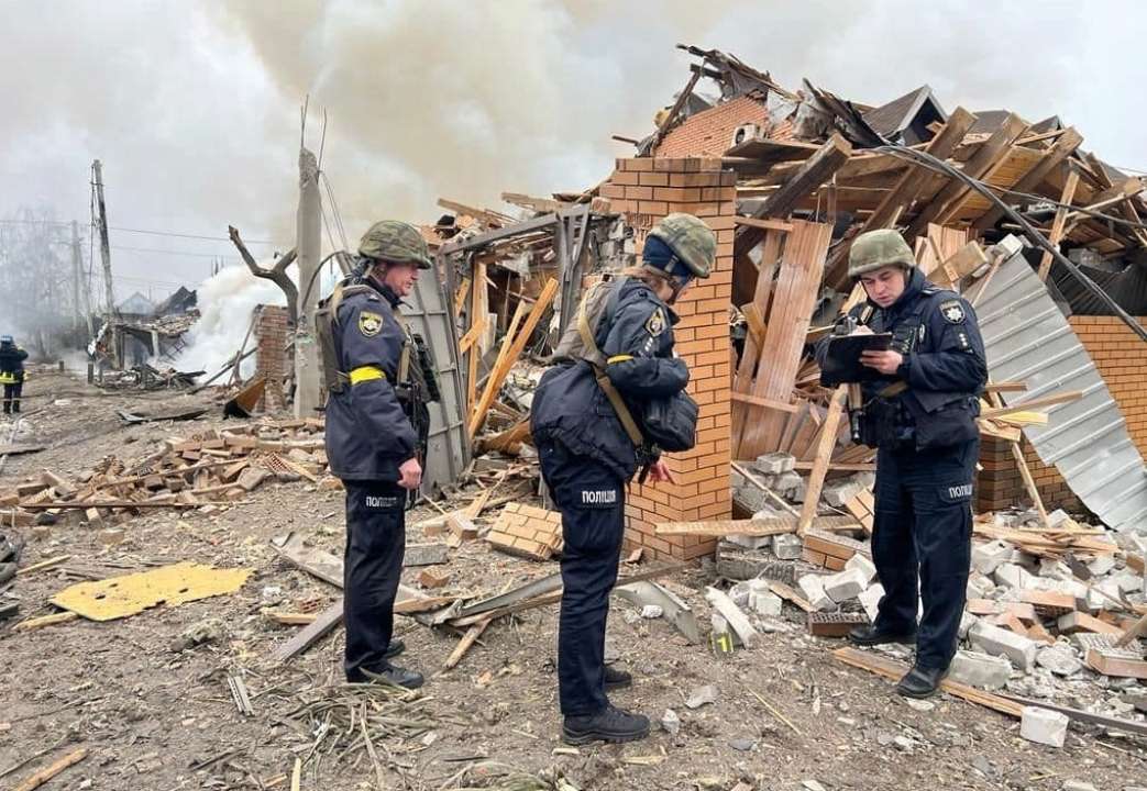 Росіяни вдарили ракетами по приватному сектору Дніпра/Фото: Поліція Дніпропетровської області