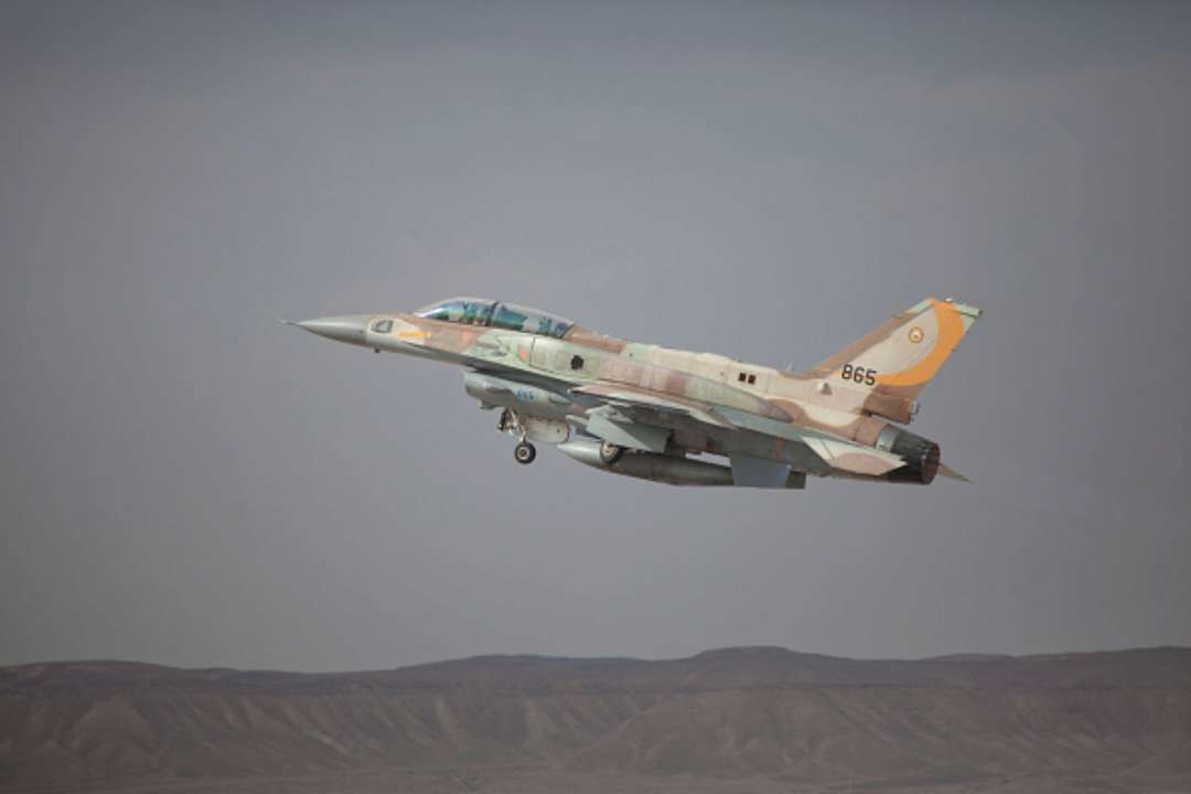 Израиль нанес авиаудары по военным объектам на территории Сирии