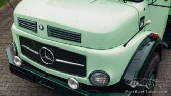 Фото: Postwarclassic.com У Німеччині продають казковий 50-літній кемпер Mercedes. Фото