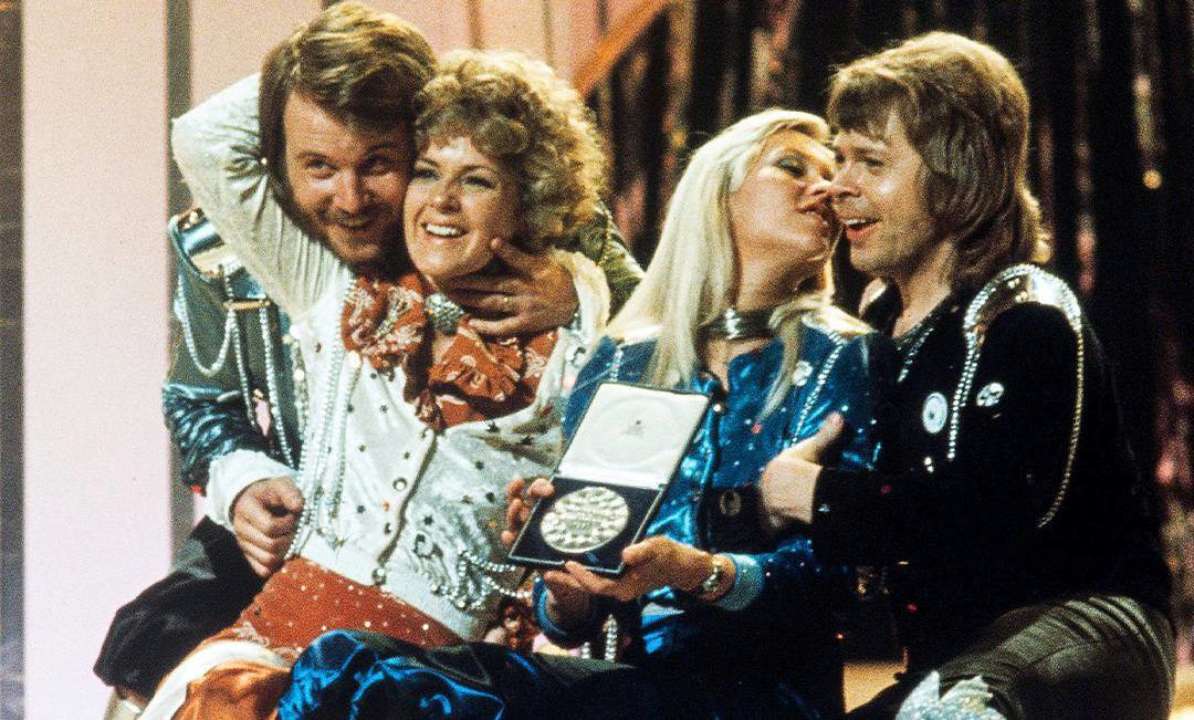 ABBA оголосили про своє повернення!