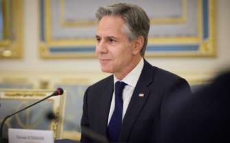 США нададуть Україні пакет допомоги на 2 млрд доларів через новостворений спецфонд/Фото: ОП Блінкен у Києві оголосив про новий пакет військової допомоги Україні на $2 млрд