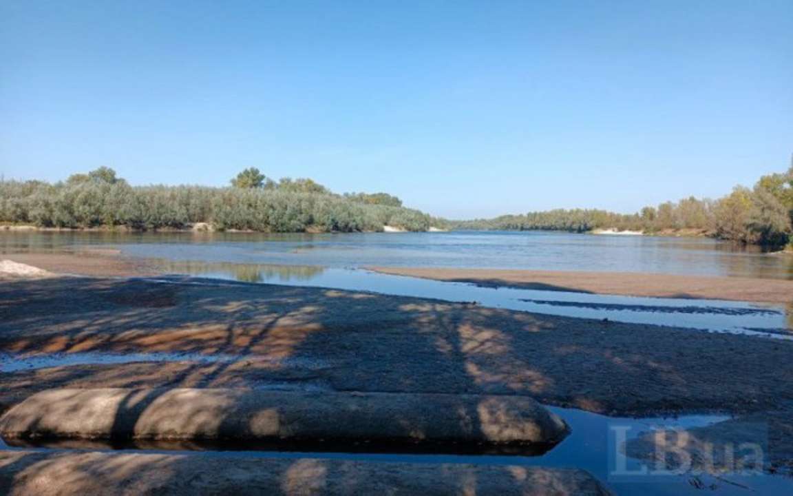 На Черниговщине ухудшается качество воды в реке Сейм/Фото: Леся Падалка В Черниговской обл фиксируют ухудшение воды в р. Сейм, в Десне вода в пределах нормы - Минприроды
