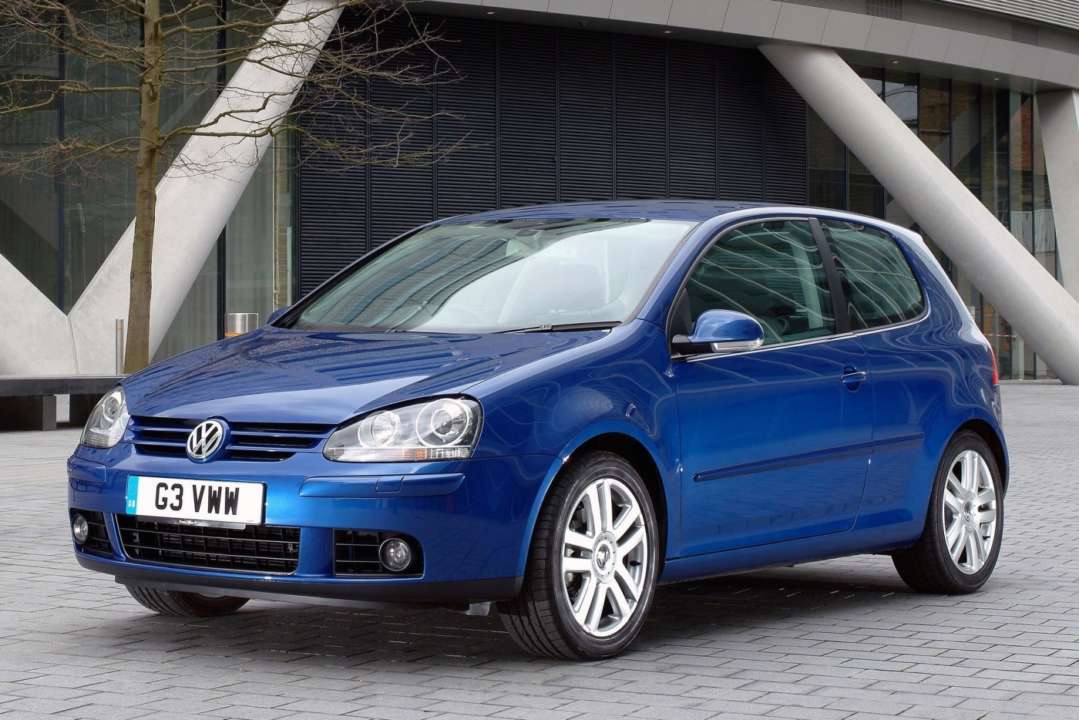 Топ-25 самых ненадежных подержанных автомобилей/Фото: Volkswagen Volkswagen Golf 5