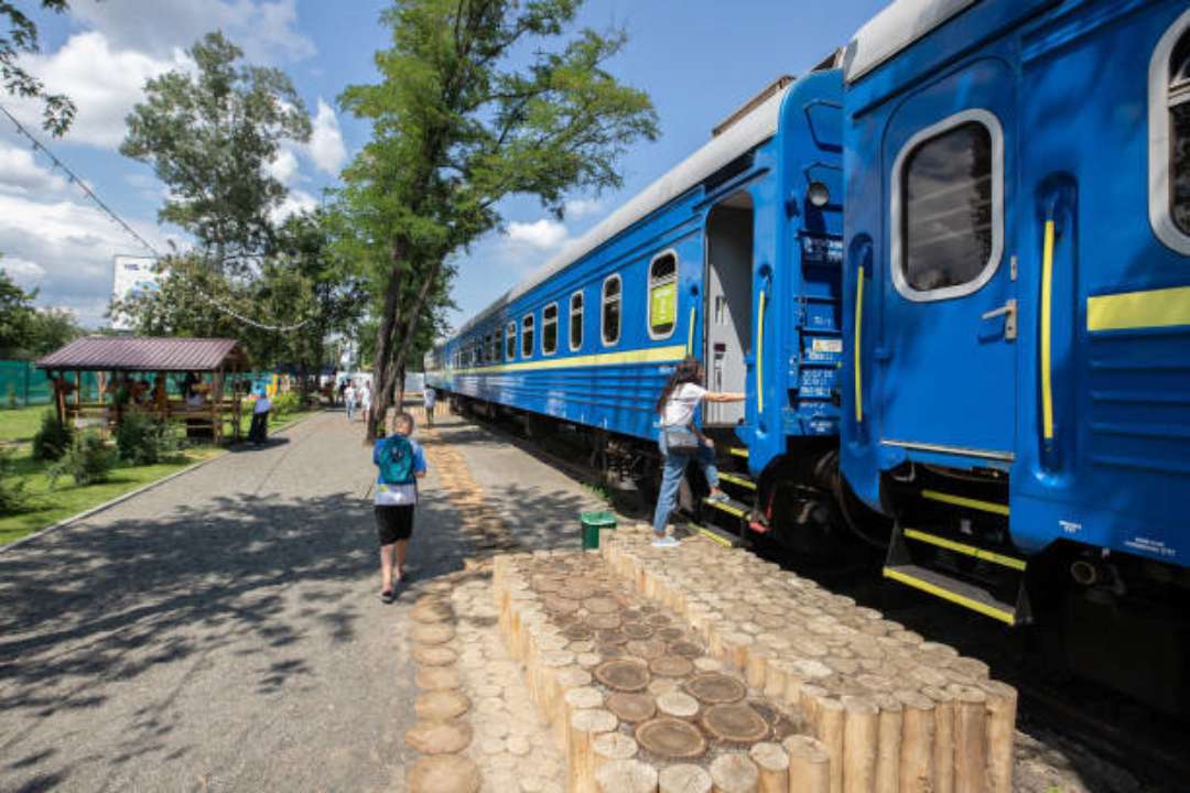 Пригородные поезда в Херсонской области будут останавливаться еще на двух станциях