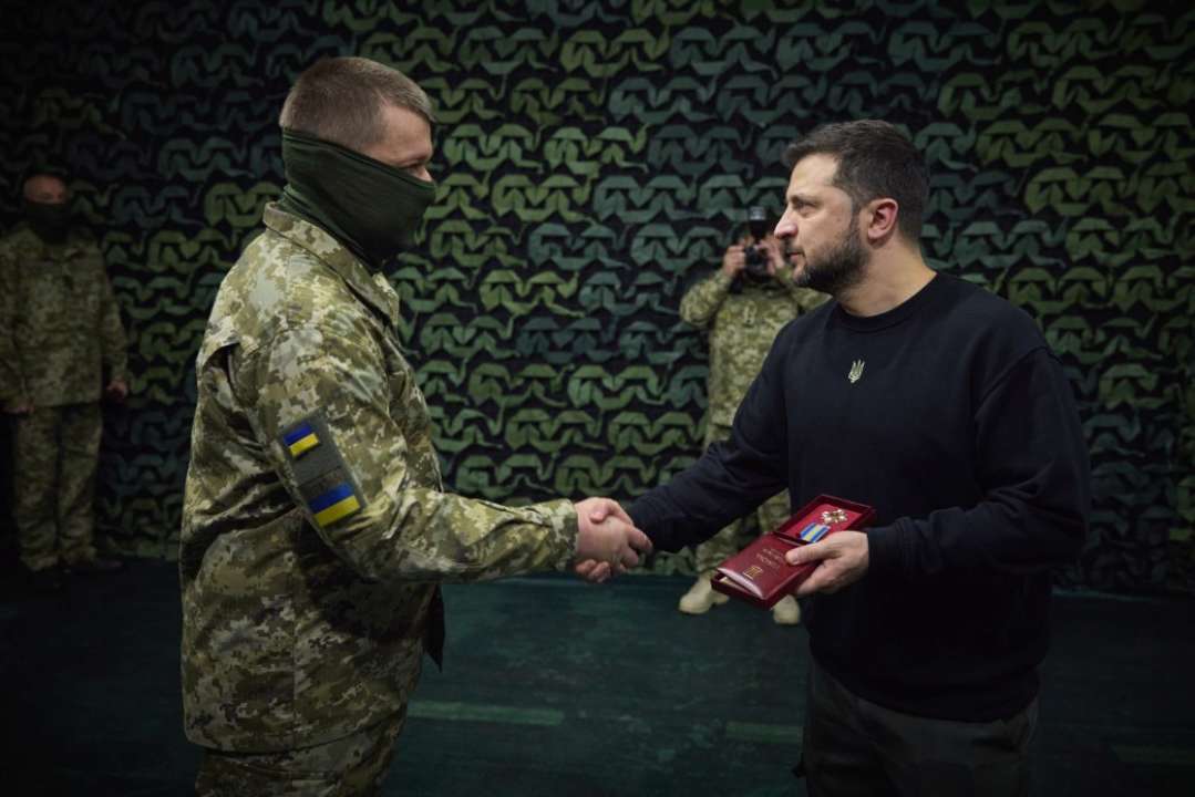 Президент на Херсонщині провів нараду з прикордонниками та вручив державні нагороди