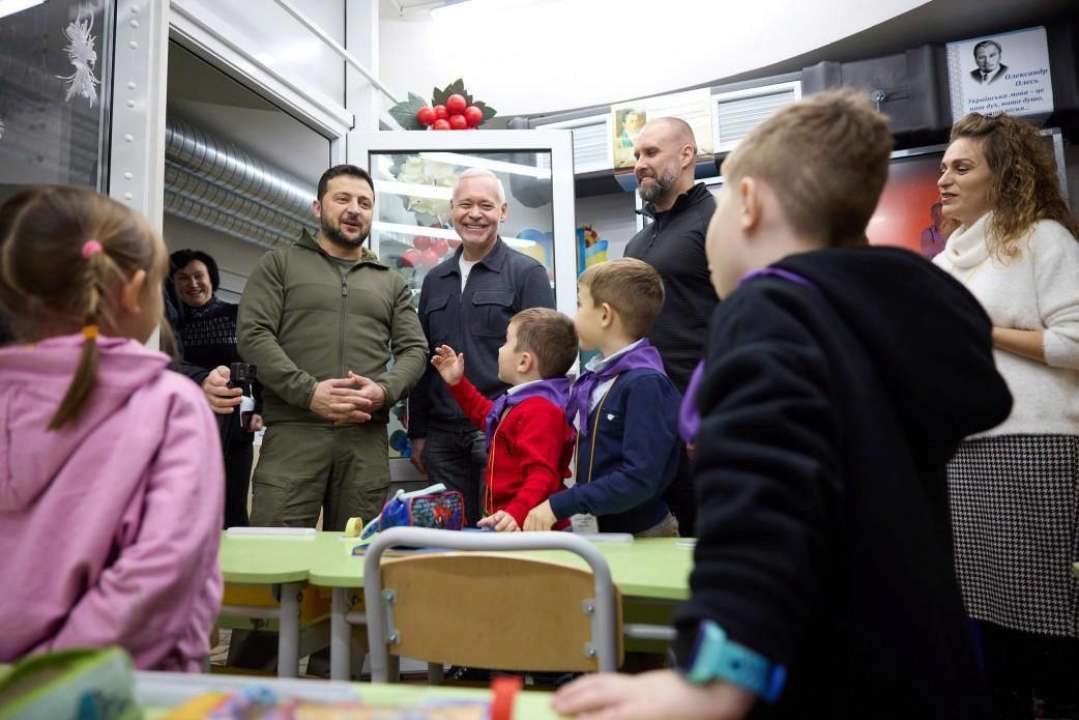 Президент осмотрел подземную школу в Харькове / Фото: t.me/ihor_terekhov