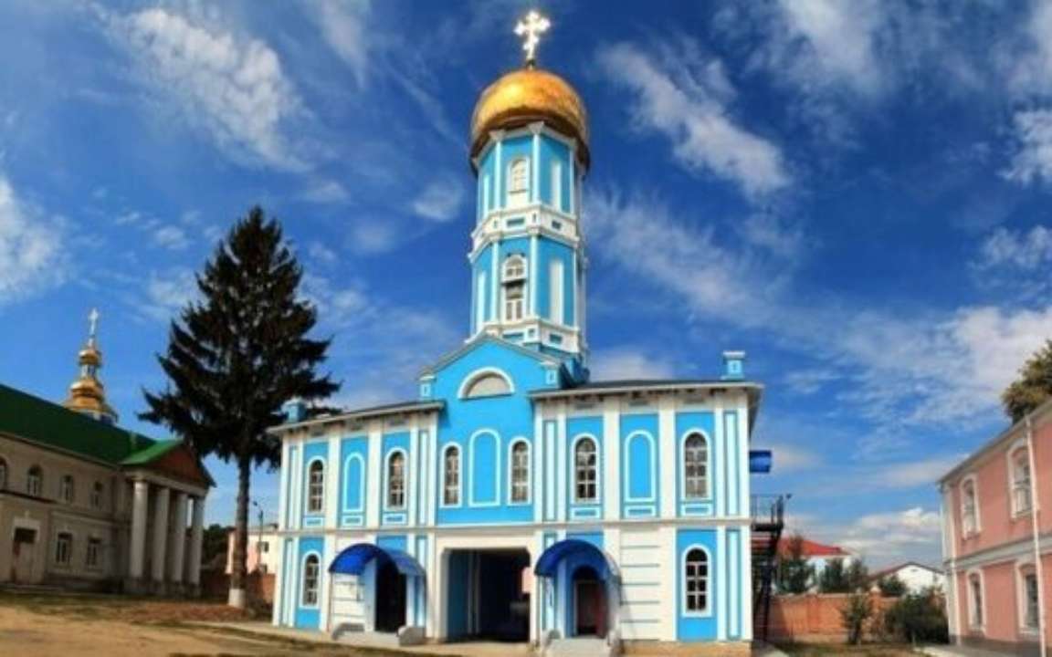 Минобороны выявило незаконную регистрацию храма на территории воинской части в Киеве