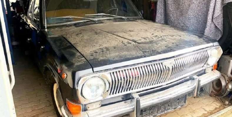 Фото: Carakoom У німецькому містечку знайшли покинуту колекцію автомобілів з СРСР. Фото