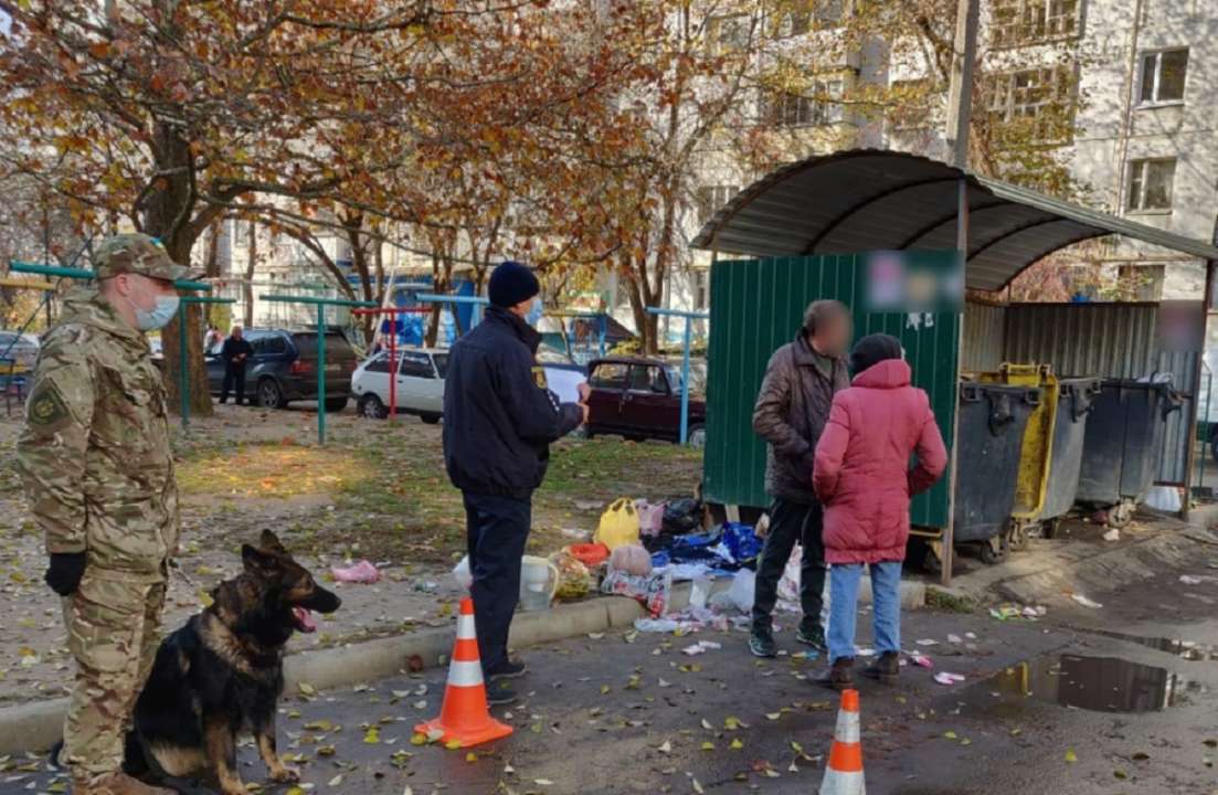 У Мелітополі знайшли у смітті маля