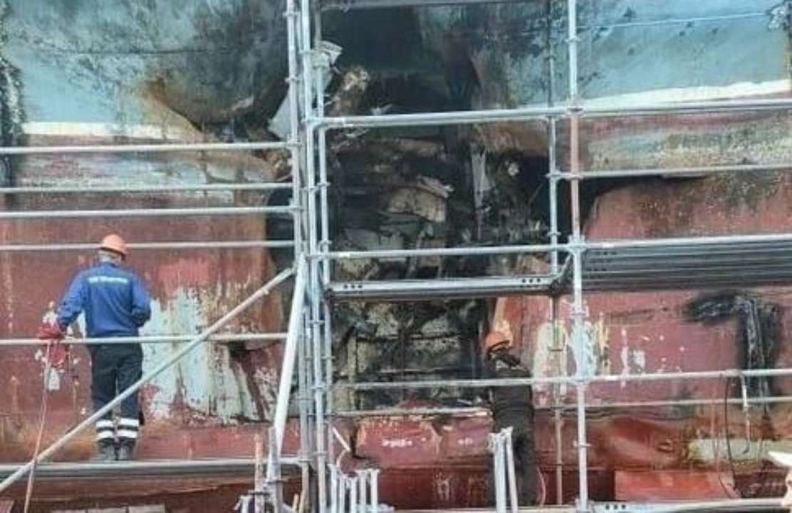 У мережі з'явилось відео пошкодженого танкера Sig та "Оленегорского горняка"/Фото: telegram У мережі з'явилось відео пошкодженого танкера Sig та "Оленегорского горняка"
