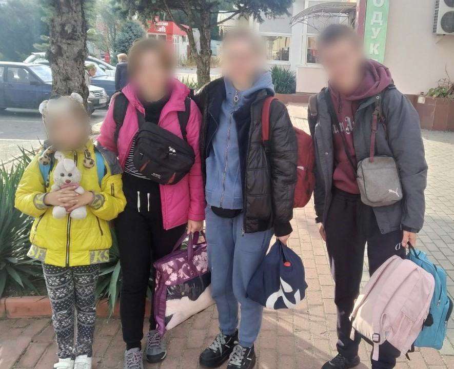 На підконтрольну Україні територію вдалося повернути ще трьох дітей: деталі/Фото: Мінреінтеграції На підконтрольну Україні територію вдалося повернути ще трьох дітей: деталі