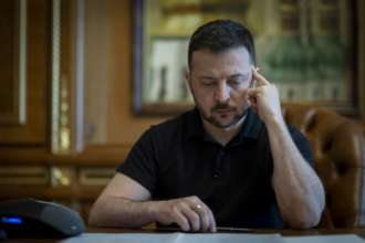Президент України заслухав доповідь Головнокомандувача і повідомив про складні бої / Фото: president.gov.ua Президент України заслухав доповідь Головнокомандувача і повідомив про складні бої / Фото: president.gov.ua