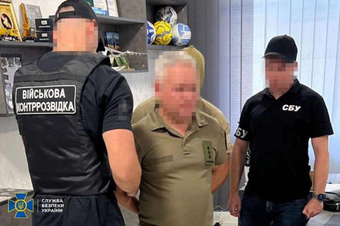 В Киевской области задержали начальников двух ТЦК/Фото: СБУ "Заработали" на уклонистах более 1 млн долларов: в Киевской области задержали начальников двух ТЦК