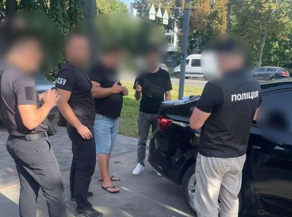 В Закарпатье подозревают подрядчиков в разворовывании 5 млн грн на дорожных работах / Фото: t.me/UA_National_Police