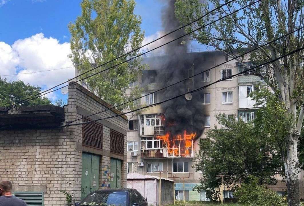 Окупанти безперервно гатять по Краматорську: під обстріл потрапив центр міста/Фото: Донецька ОВА Загарбники двічі за день обстріляли Краматорськ