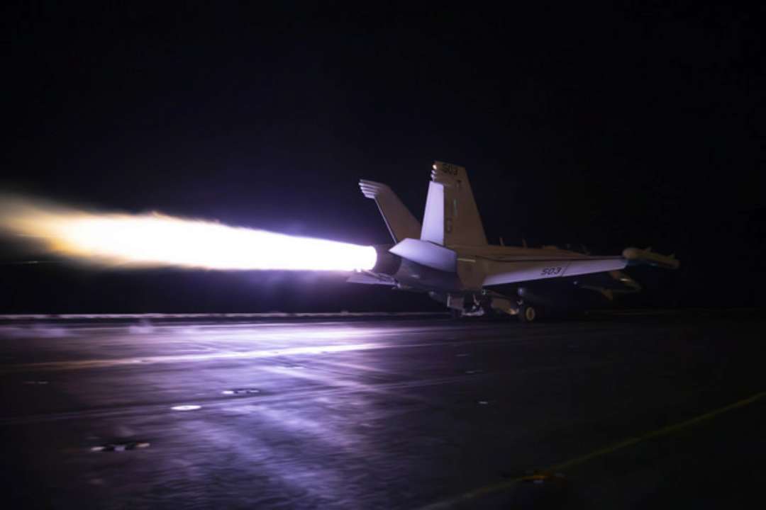 США наращивают свое военное присутствие на Ближнем Востоке на фоне растущего напряжения в регионе