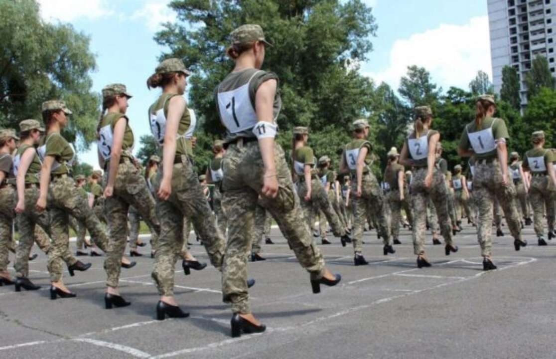 Рада перейменувала День захисника України. Тепер свято стане більш гендерно-збалансованим