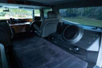 Фото: Carscoops Больше чем Hummer H1: редкий внедорожник Toyota продали на аукционе за $310 тысяч