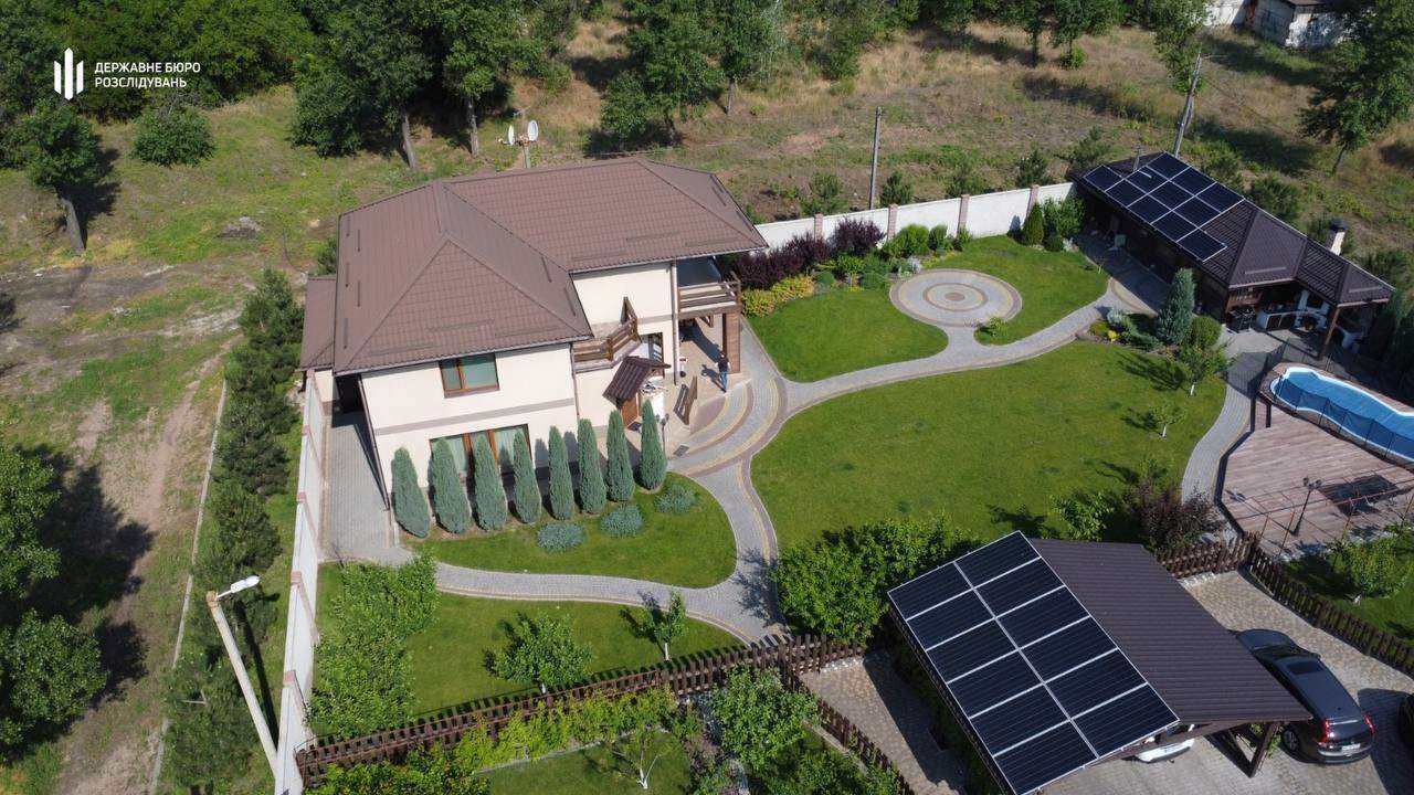 ГБР арестовало имущество чиновника на 5,5 млн грн / Фото: t.me/DBRgovua ГБР арестовало имущество чиновника на 5,5 млн грн / Фото: t.me/DBRgovua