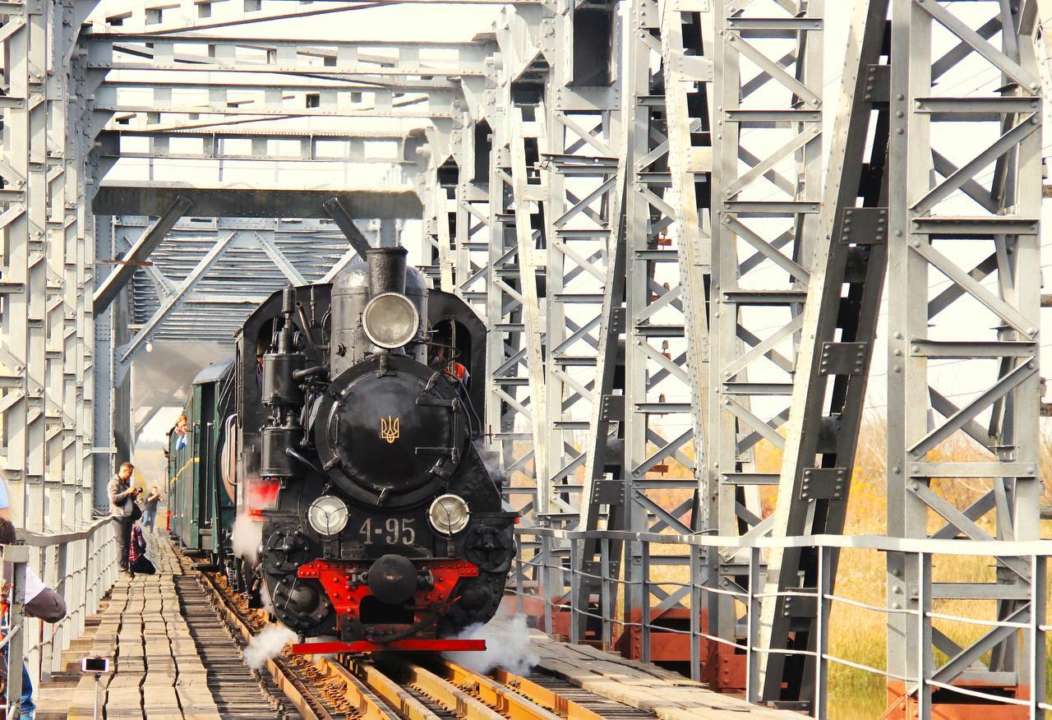 УЗ анонсувала ретротур Гайворонською вузькоколійкою / Фото: t.me/UkrzalInfo УЗ анонсувала ретротур Гайворонською вузькоколійкою / Фото: t.me/UkrzalInfo