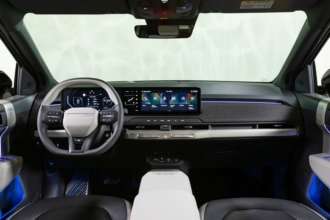 Фото: Kia Флагманские технологии в компактном сегменте: Kia представила электрокроссовер EV3