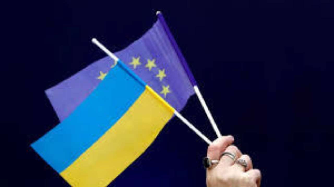 Зеленський доручив уряду спільно з ЄС працювати на збереження стабільної об'єднаної енергосистеми Зеленський доручив уряду спільно з ЄС працювати на збереження стабільної об'єднаної енергосистеми