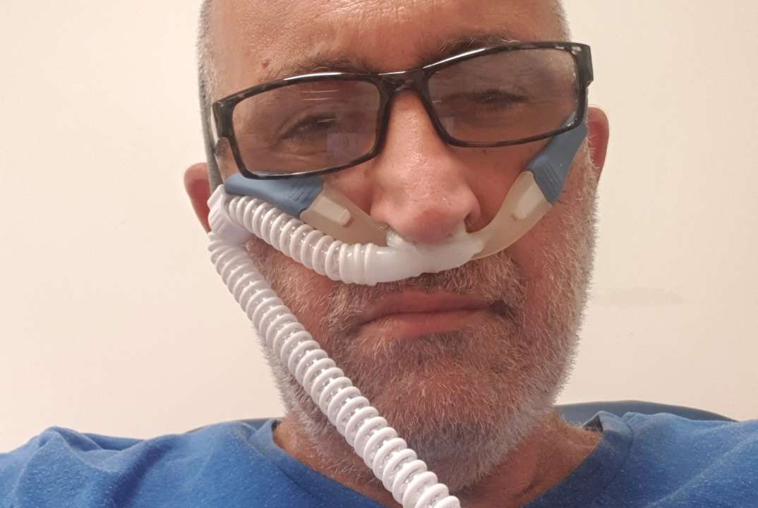 В Израиле от коронавируса умер лидер движения противников вакцинации