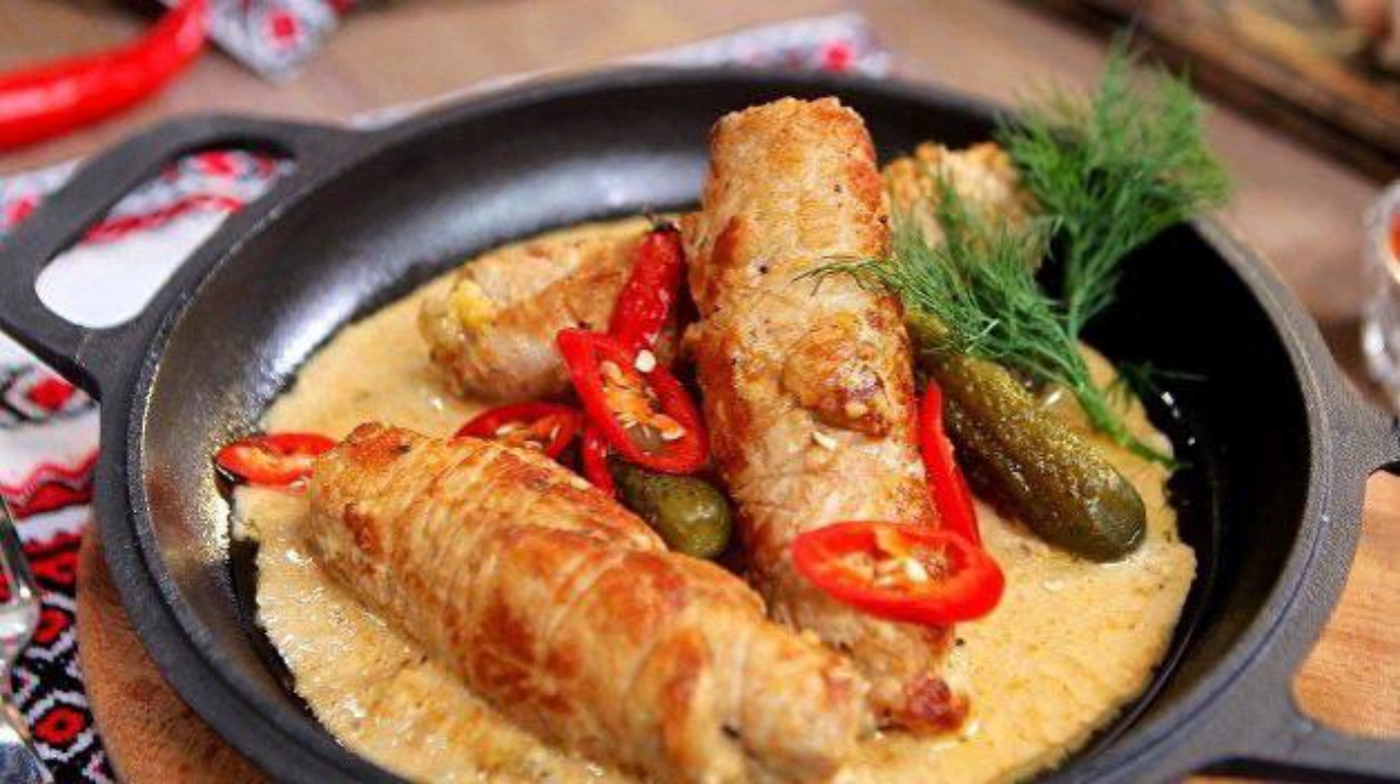 Як приготувати крученики по-житомирськи/Фото: Pinterest Оригінальна м'ясна страва: рецепт кручеників по-житомирські