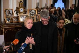 Прощання з Ніною Матвієнко/Фото: Суспільне У столиці прощаються з Ніною Матвієнко: донька Народної артистки озвучила останнє побажання матері