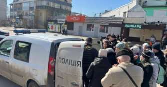 В Харькове террористы обстреляли поликлинику/Фото: Нацполиция Люди