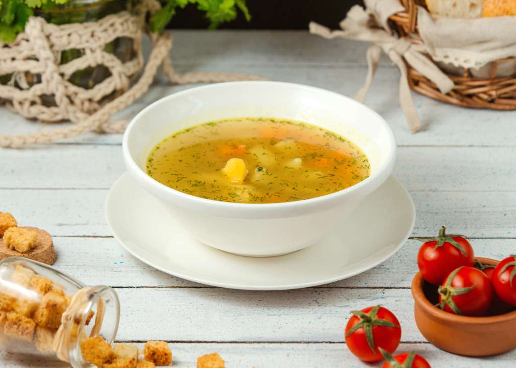 Пошаговый рецепт тосканского супа с овощами / Фото: KamranAydinov/Freepik Пошаговый рецепт тосканского супа с овощами / Фото: KamranAydinov/Freepik
