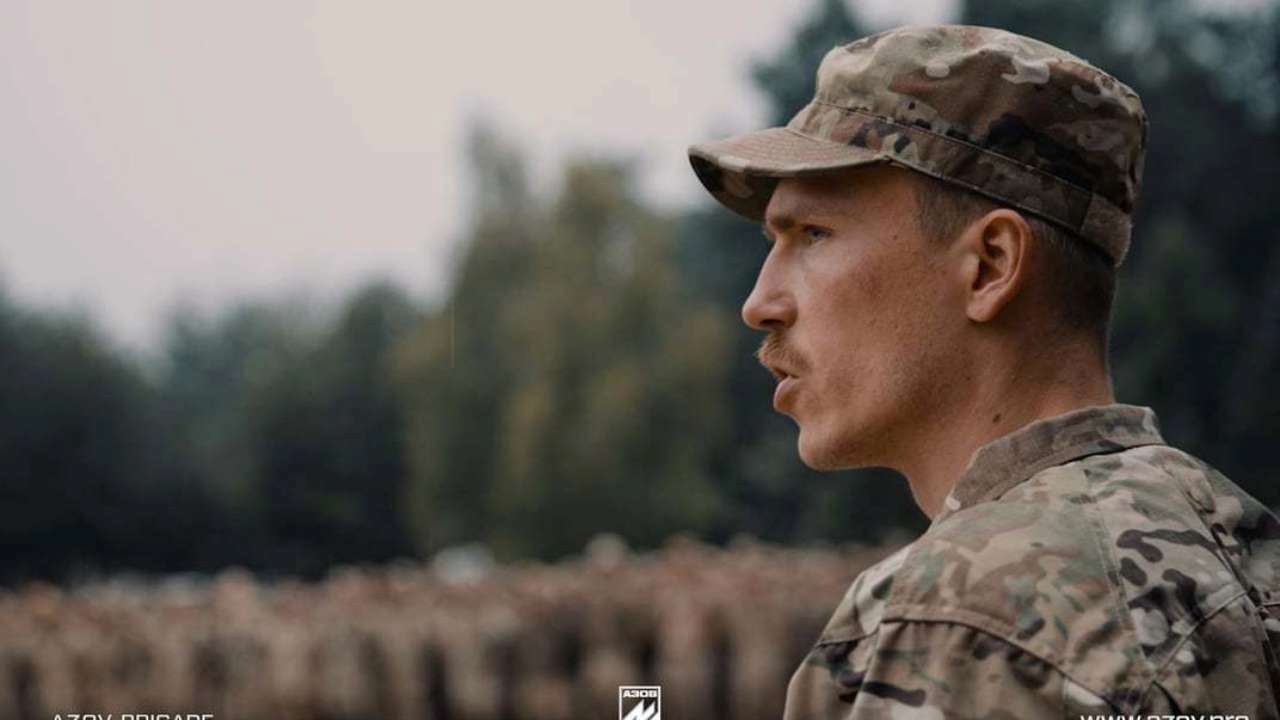 Денис Прокопенко озвучив плюси створення дивізій та корпусів: коментар військового