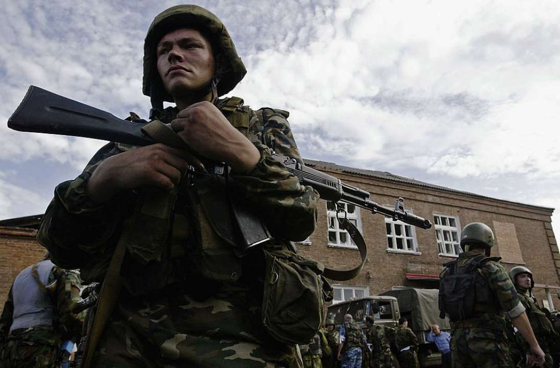 На Донбасі росіяни поранили та вбили українських військових