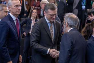 Кулеба вкотре закликав партнерів надати Україні необхідне озброєння/Фото: Getty Images Кулеба вкотре закликав партнерів надати Україні необхідне озброєння/Фото: Getty Images