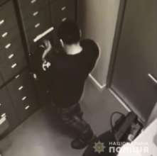 Фото: npu.gov.ua Обыск квартиры злоумышленников