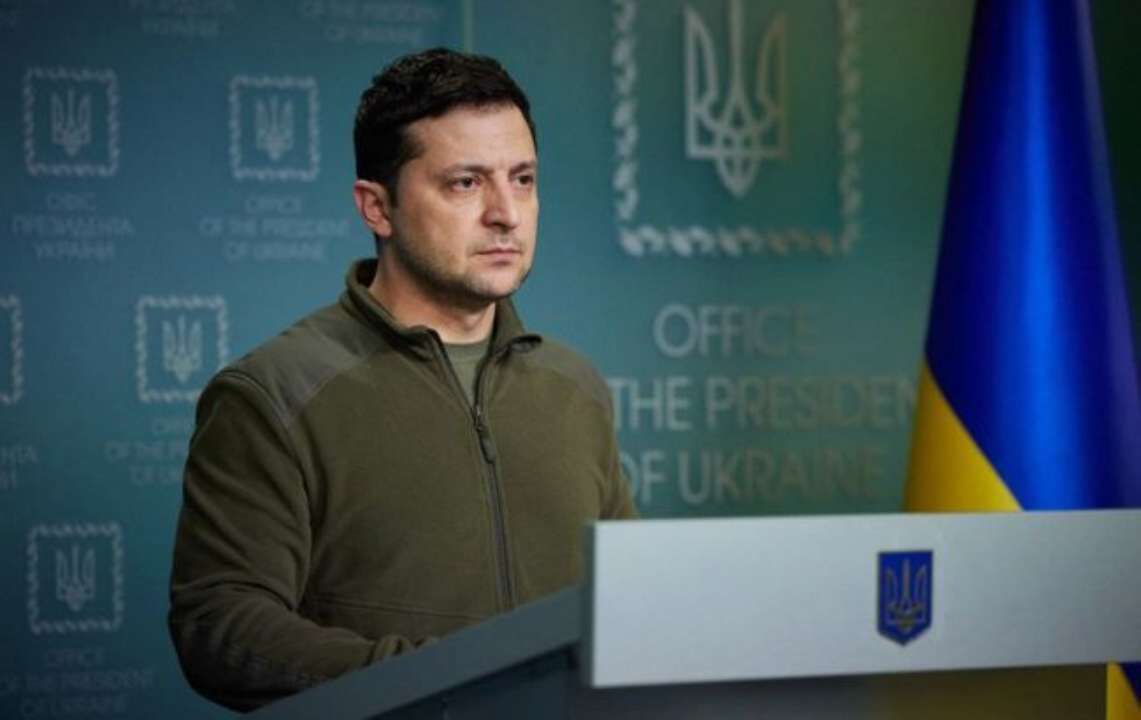 Зеленский рассказал, когда должен завершиться выход всех военных из "Азовстали"