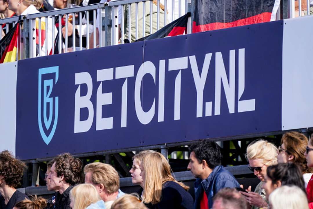 ФОТО: Getty Images BetCity, принадлежащая компании Entain, оштрафована на €3 млн в Нидерландах. В чем причина?