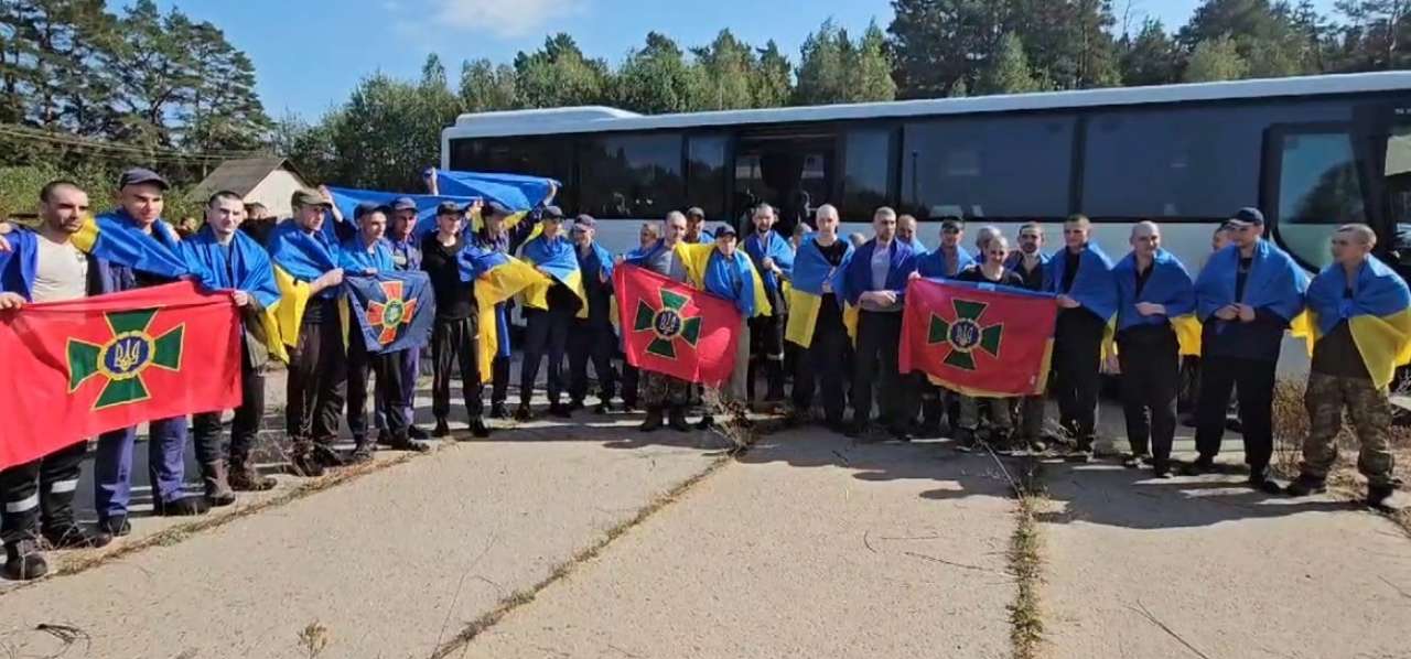 Україна повернула ще 103 захисника. Скриншот відео обмін полоненими 14 вересня