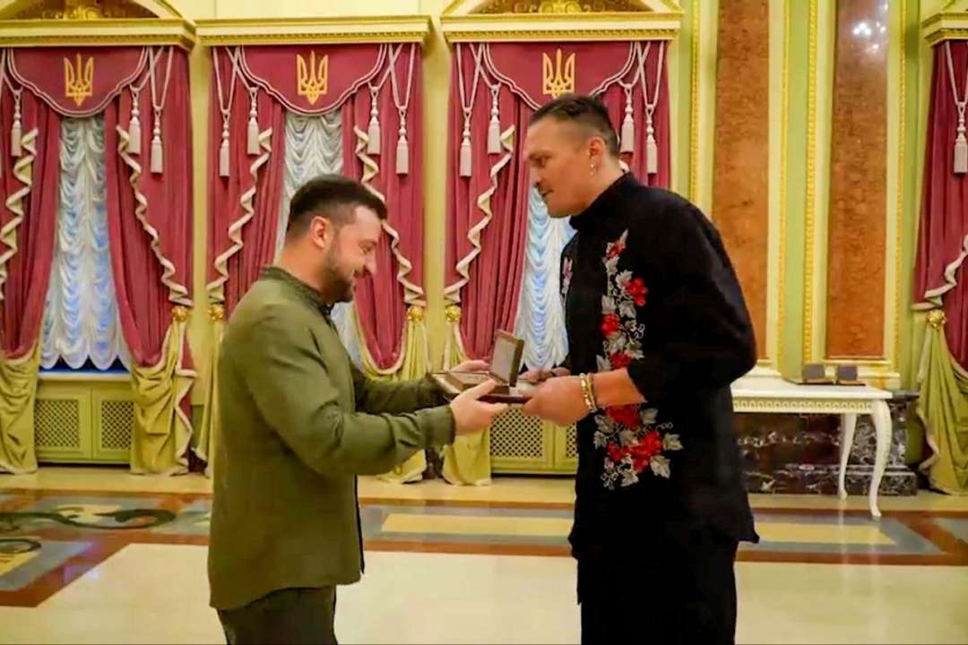 Харлан, Усик, Ніна Матвієнко: Зеленський нагородив відомих українців званням "Національної легенди"