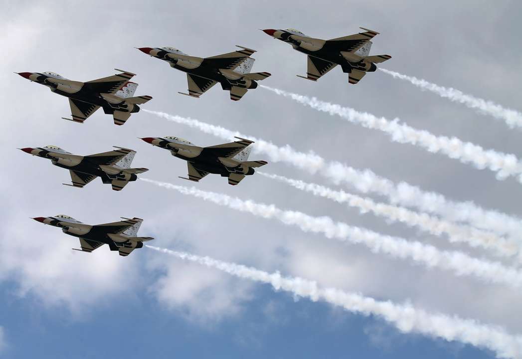 США