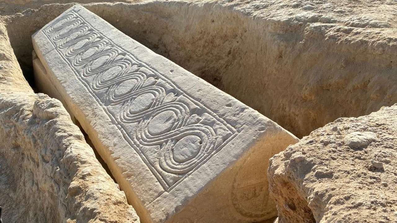 В Испании нашли древний христианский саркофаг с останками человека. Фото