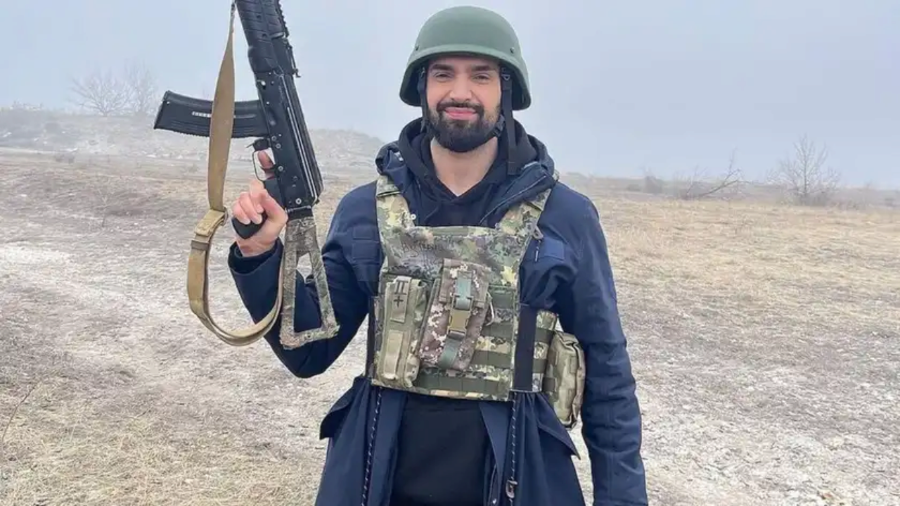 "Мне брили бороду люди с бородой": Козловский об издевательствах во время военной подготовки