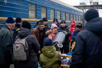 Із шести населених пунктів Донеччини залишається вивезти 87 дітей/Фото: DonetskaODA Із шести населених пунктів Донеччини залишається вивезти 87 дітей — ОВА