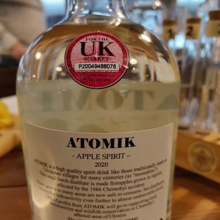 Українські спецслужби конфіскували 1500 пляшок чорнобильського самогону