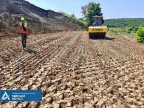 Фото: Facebook @odessavtodor на трасі Київ-Одеса обрушилася частина дороги