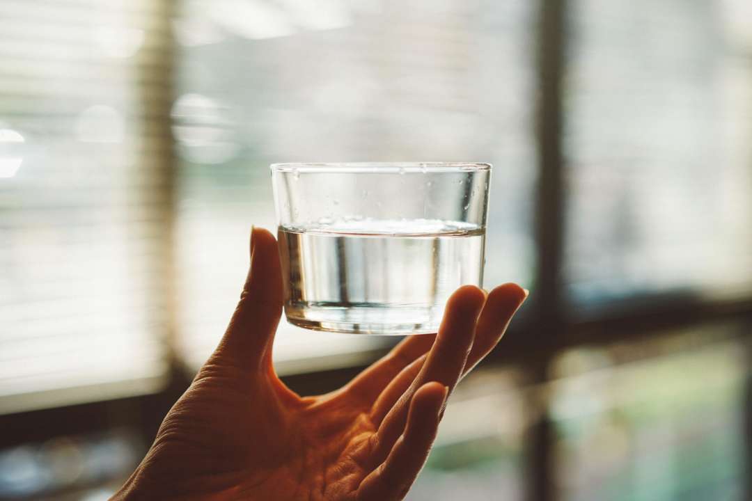 Эксперты развеяли популярные мифы о воде/Фото: Unsplash