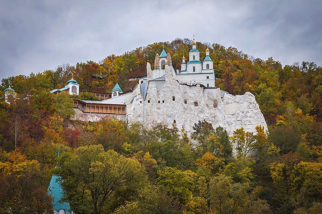 ВСУ освободили Святогорск/Фото: Wikipedia/Автор: Konstantin Brizhnichenko Святогорск