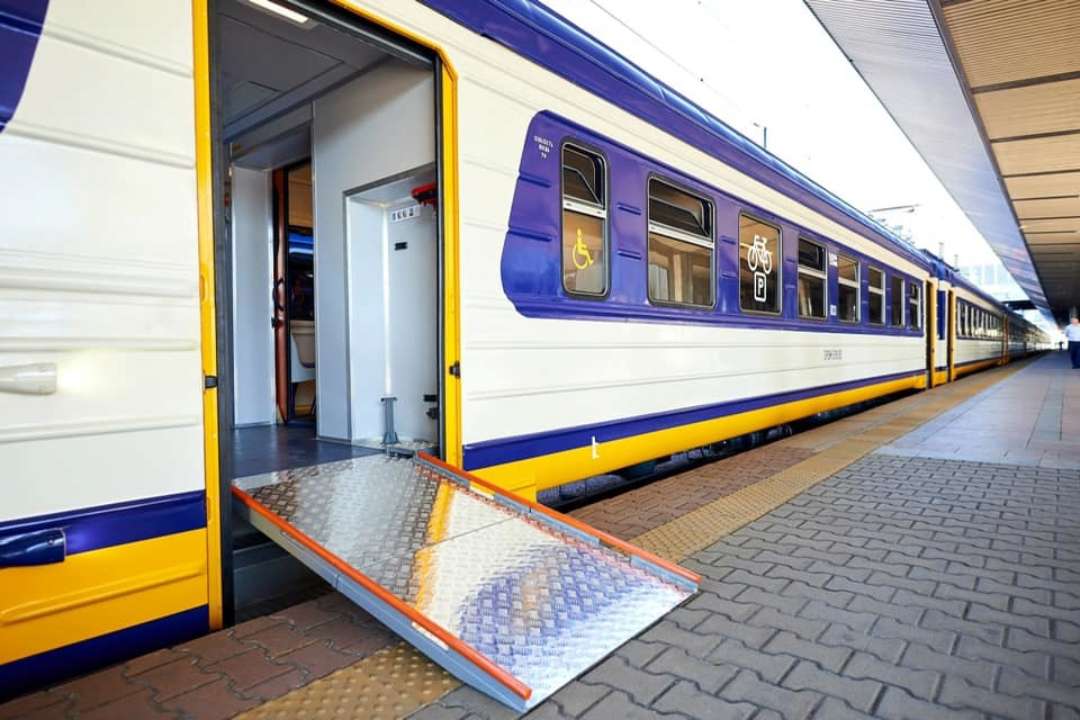 Фото: Facebook Укрзалізниця В Україні запустили перший потяг для людей з інвалідністю